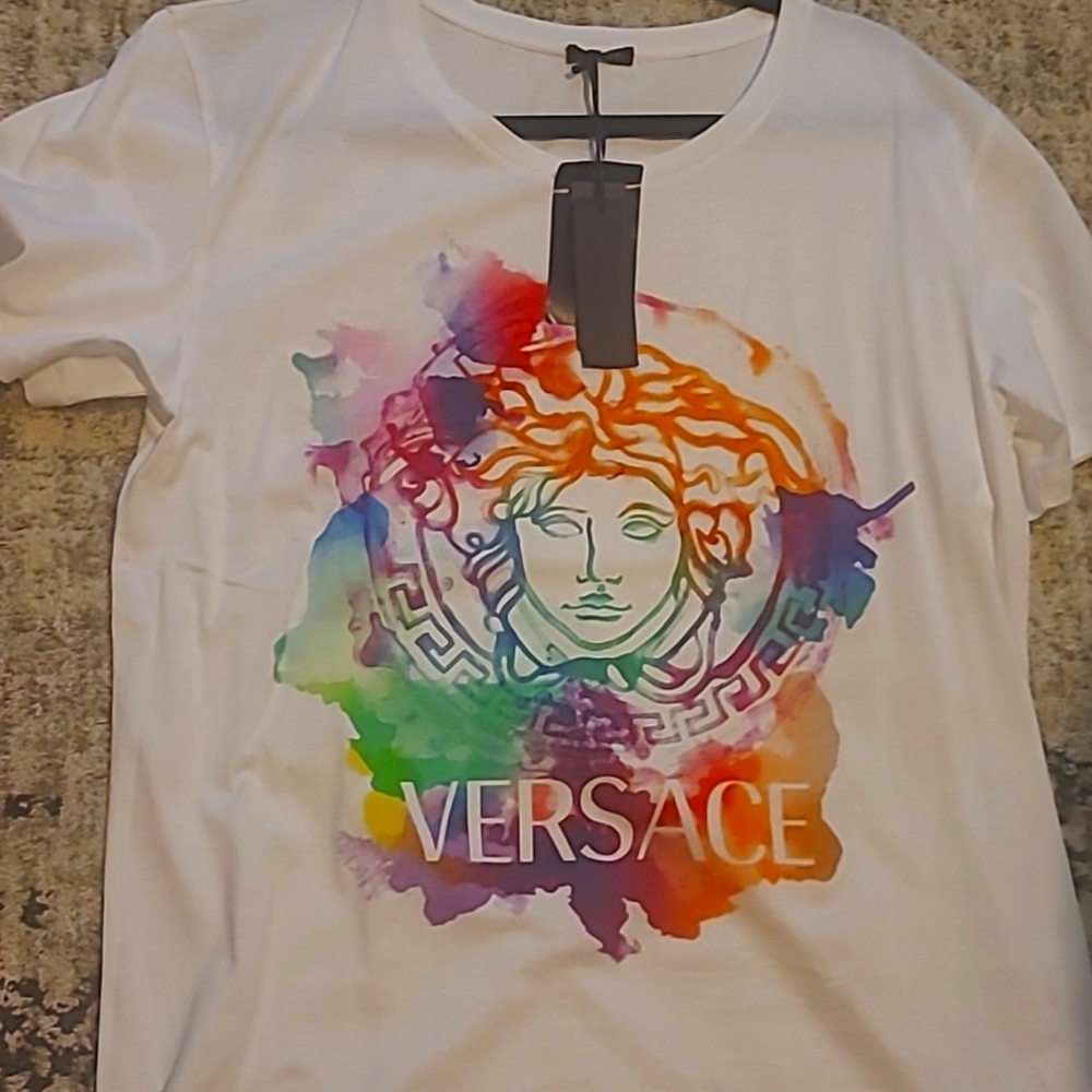 Versace tshirt